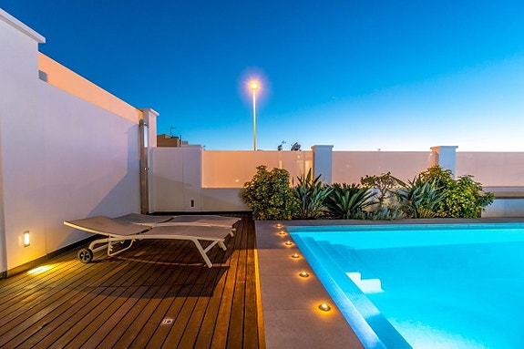 En megler med gode referanser - SPANIA1.no