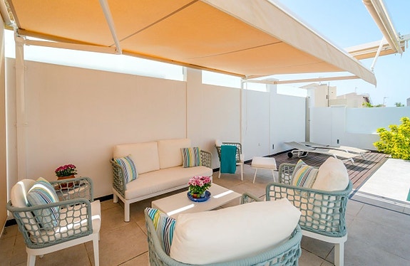 En megler med gode referanser - SPANIA1.no