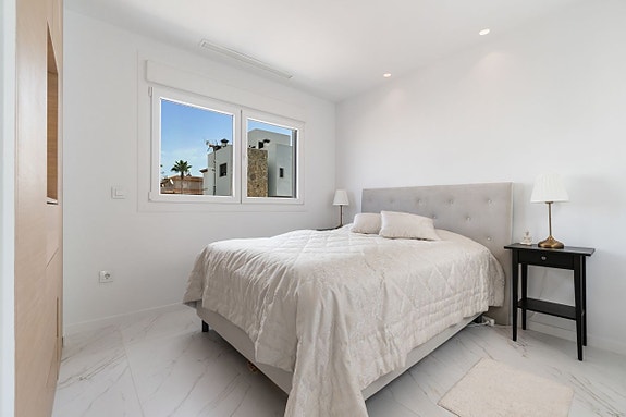 En megler med gode referanser - SPANIA1.no