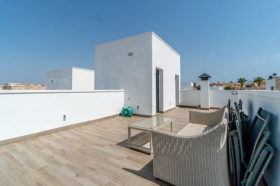 En megler med gode referanser - SPANIA1.no