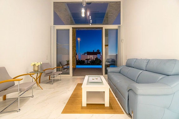 En megler med gode referanser - SPANIA1.no