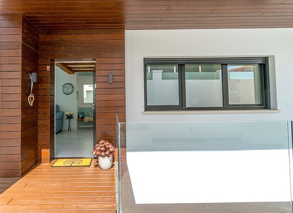 En megler med gode referanser - SPANIA1.no