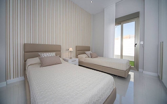 En megler med gode referanser - SPANIA1.no