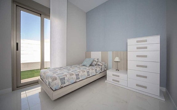 En megler med gode referanser - SPANIA1.no