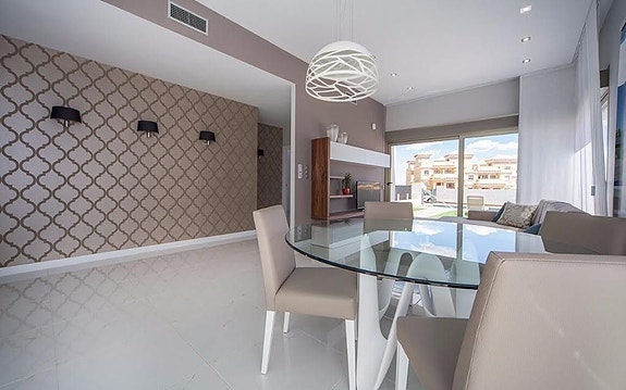 En megler med gode referanser - SPANIA1.no