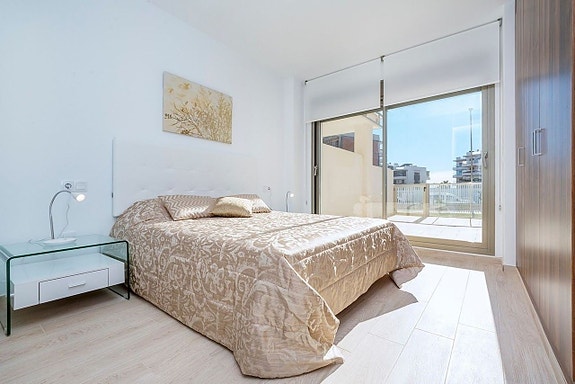 En megler med gode referanser - SPANIA1.no