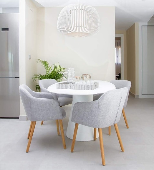 En megler med gode referanser - SPANIA1.no