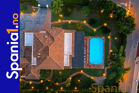 En megler med gode referanser - SPANIA1.no