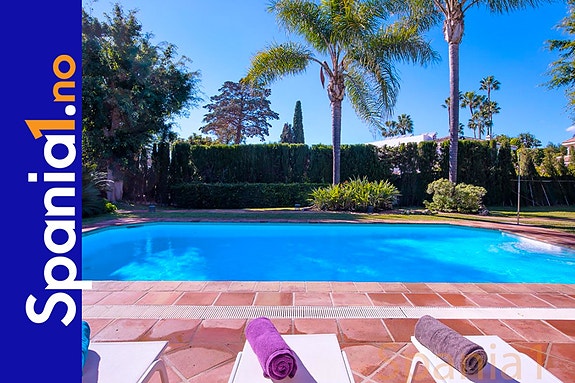 En megler med gode referanser - SPANIA1.no