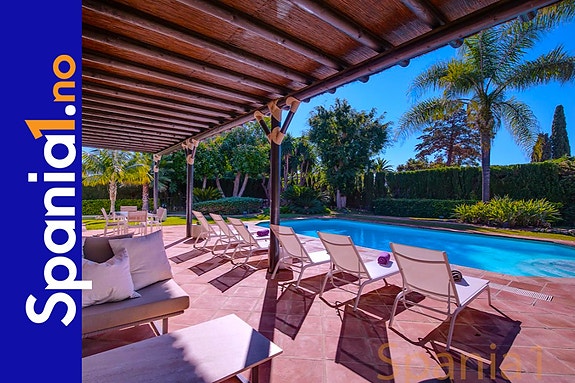 En megler med gode referanser - SPANIA1.no