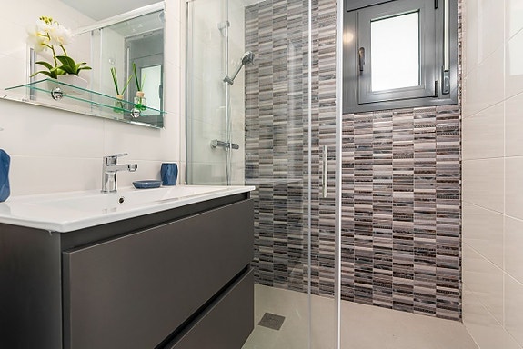 En megler med gode referanser -  SPANIA1.no