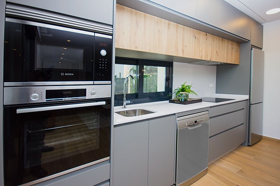 En megler med gode referanser -  SPANIA1.no