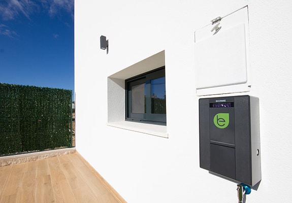 En megler med gode referanser -  SPANIA1.no