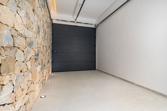 En megler med gode referanser -  SPANIA1.no