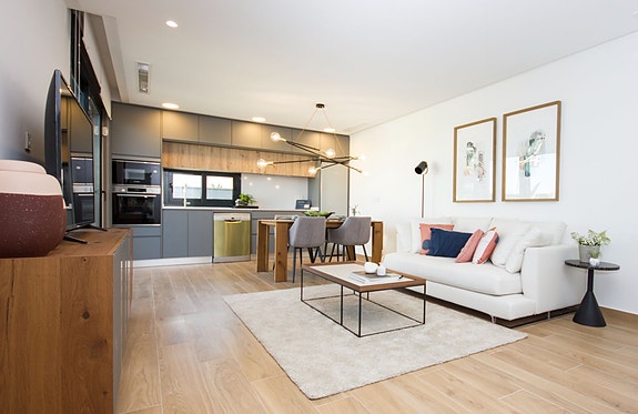 En megler med gode referanser -  SPANIA1.no