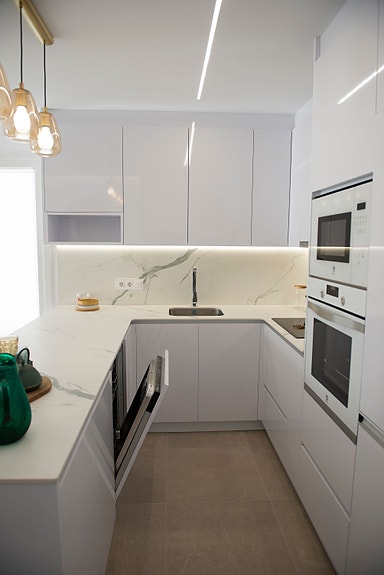 En megler med gode referanser - SPANIA1.no