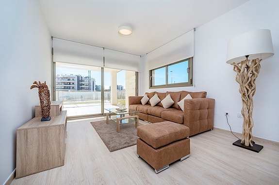 En megler med gode referanser - SPANIA1.no