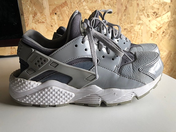 Product image 1 of 9