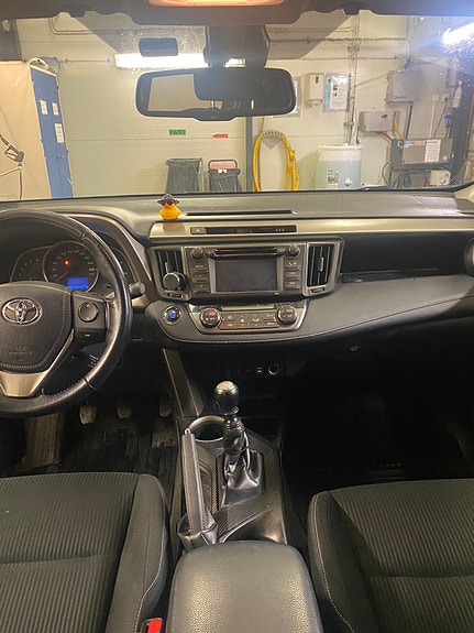 Toyota RAV4 14 of 30