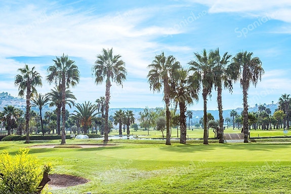 En megler med gode referanser - SPANIA1.no