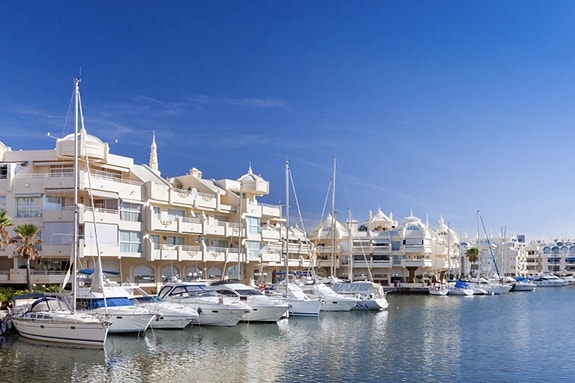 En megler med gode referanser - SPANIA1.no