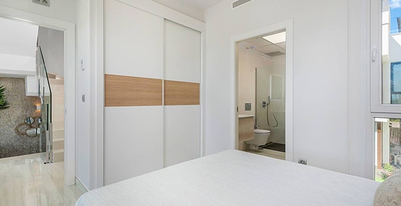 En megler med gode referanser - SPANIA1.no