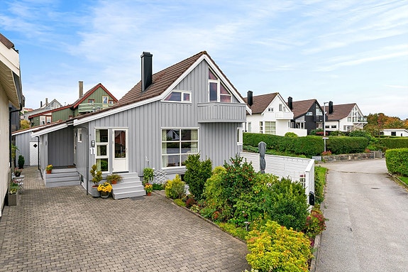 EiendomsMegler 1 v/Sindre Kjøll Kristensen presenterer Nedre Malthaug 11!