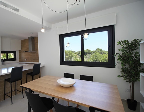 En megler med gode referanser - SPANIA1.no