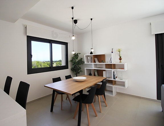 En megler med gode referanser - SPANIA1.no