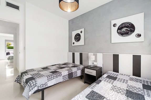 En megler med gode referanser - SPANIA1.no