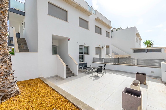 En megler med gode referanser - SPANIA1.no