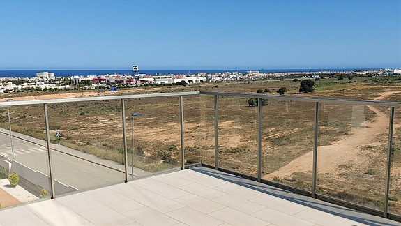 En megler med gode referanser - SPANIA1.no