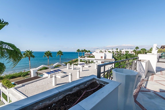 En megler med gode referanser - SPANIA1.no