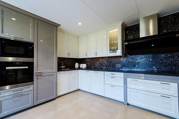 En megler med gode referanser - SPANIA1.no