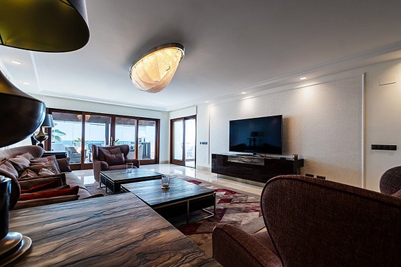 En megler med gode referanser - SPANIA1.no