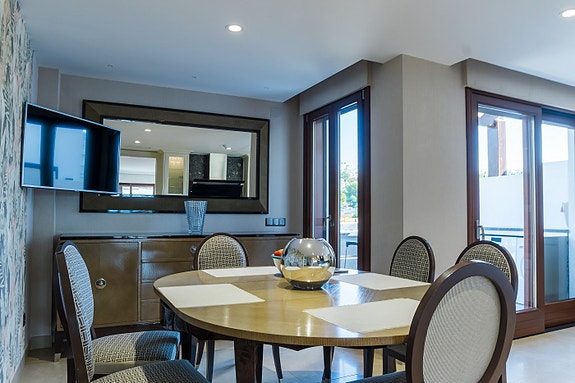 En megler med gode referanser - SPANIA1.no