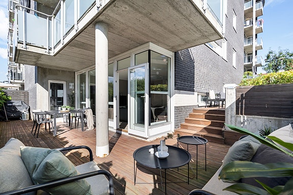 Torfinn Sørvang (977 59 812) ved Schala & Partners har gleden av å presentere denne flotte leiligheten i Gunnar Schjelderups vei 11D!