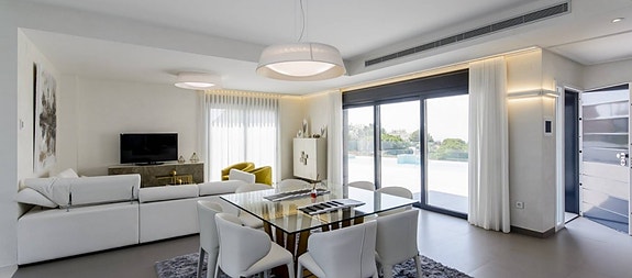 Bruk en megler med gode referanser - se SPANIA1.no