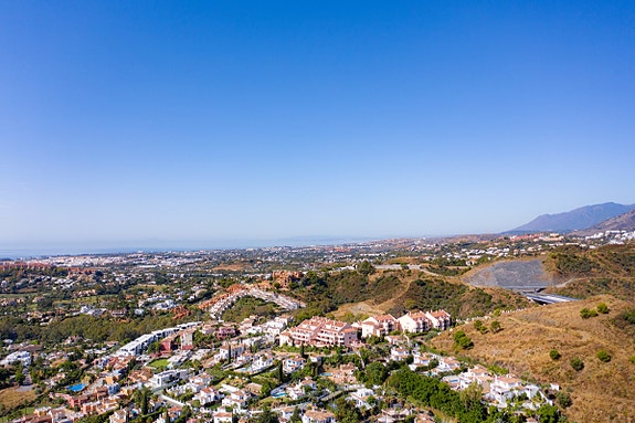 En megler med gode referanser - SPANIA1.no