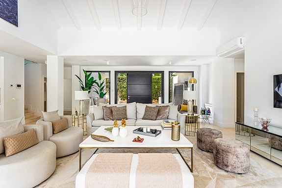 En megler med gode referanser - SPANIA1.no