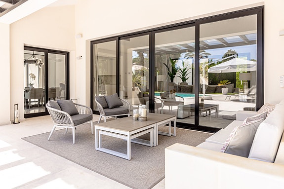 En megler med gode referanser - SPANIA1.no