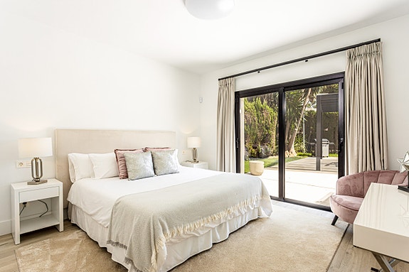 En megler med gode referanser - SPANIA1.no