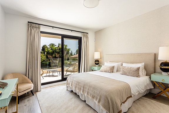 En megler med gode referanser - SPANIA1.no