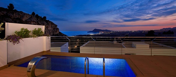 En megler med gode referanser - SPANIA1.no