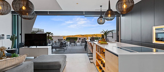 En megler med gode referanser -  SPANIA1.no