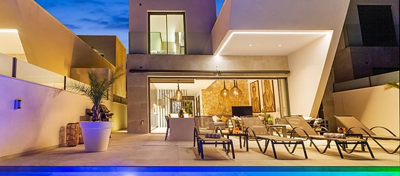 En megler med gode referanser -  SPANIA1.no