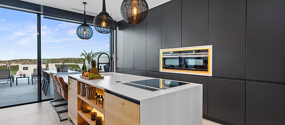 En megler med gode referanser -  SPANIA1.no