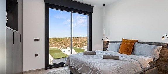 En megler med gode referanser -  SPANIA1.no