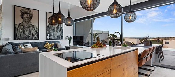 En megler med gode referanser -  SPANIA1.no