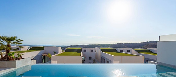 En megler med gode referanser -  SPANIA1.no